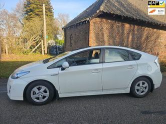 toyota prius - 1.8 dynamic