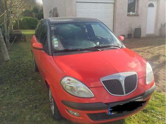 lancia ypsilon 1l4 90cv