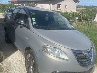 lancia ypsilon mutijet platinium diesel
