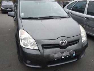 toyota corolla verso 7 places