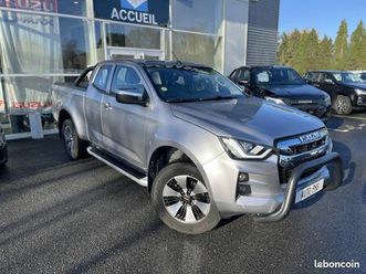 isuzu d-max space f 1ere main 1.9 d 164 bva 4x4 equipements inclus