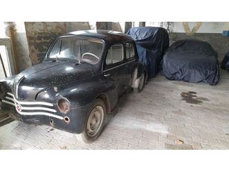 renault 4cv mit kurbelfenster