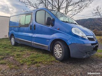 vivaro 6 places trafic