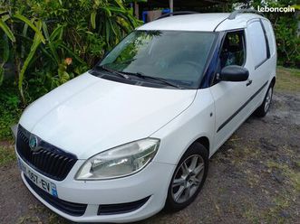 skoda praktik 1.6d 127 000 km 2011