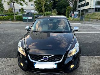 volvo c30 112.000km, automatique, noir, r-design