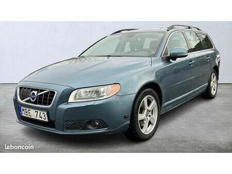 volvo v70 t4f 179ch powershift momentum - historique d'entretien complet - bva - attelage - siège chauffant - 160000km