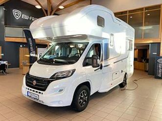 eura mobil terrestra 570 hs (solcell+sittgrupp bak+3500 kg)