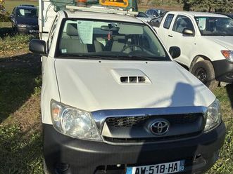 hilux 2.5 d4d 16 v benne hydrolique 2wd 120 ch