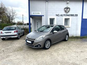 peugeot 208 3 portes 1.2 thp puretech 12v s&s 110cv