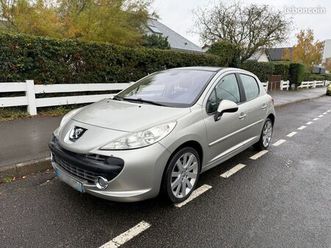 peugeot 207 1.6 vti feline boite auto