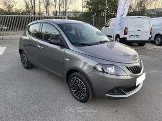 ypsilon 1.0 firefly 5 porte s&s hybrid platino