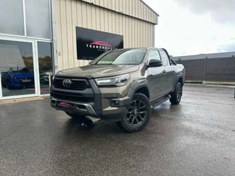 toyota hilux x-tra cabine rc23 4wd 2.8l 204 d-4d bva invincible / attelage /couvre benne / 4 places