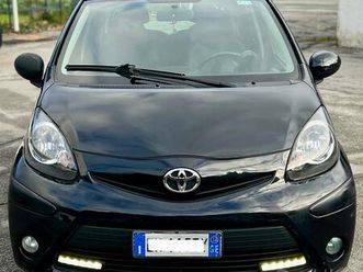toyota aygo 1.0 benzina automatico vab neop tratta