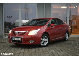 toyota avensis 1.8 sol