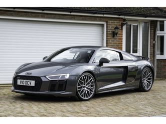 2017 audi r8 v10 plus