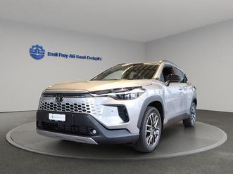 toyota corolla cross 2.0 hsd trend awd-i: réserver un essai sur route !