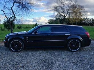 chrysler 300c srt design