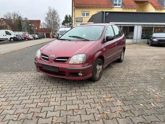 nissan almera tino visia