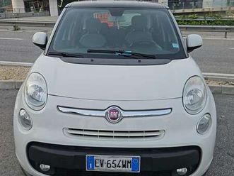 living 1.3 mjt lounge 85cv