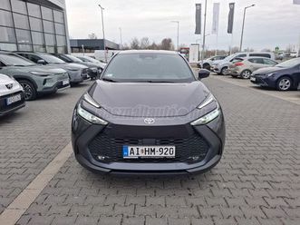 toyota c-hr 1.8 hybrid style e-cvt újszerű állapot! 24500km!