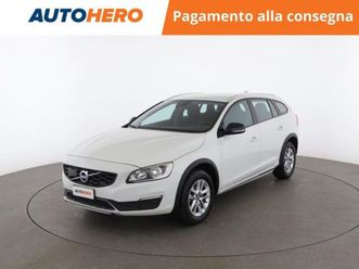 v60 cc (2015-2018) v60 cross country d3 geartronic kinetic