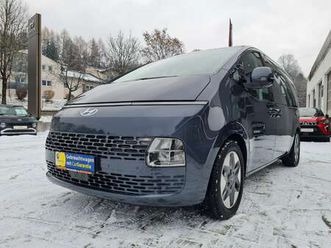 bus trend line 2.2 crdi 4wd at