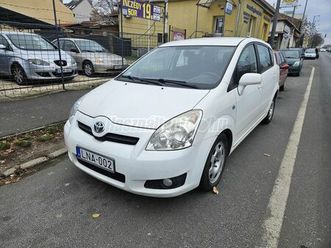 toyota corolla verso 2.2 d-4d luna 7személy horog!!