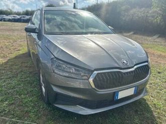 fabia 1.0 mpi 80 cv ambition + montaggio gpl