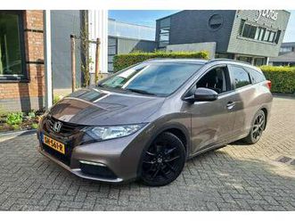 tourer-1-8-carplay-camera-cruse-trekhaak