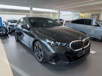 bmw i5 i5 83.9 kw edrive40 m edition