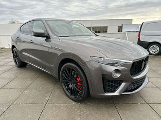 maserati levante distronic/lichte vracht/cam/keyless/adapt cc