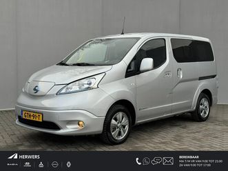 nissan e-nv200 evalia - connect edition / invalide auto - rolstoelvervoer / automaat / 5 zitplaatsen + rolstoelple