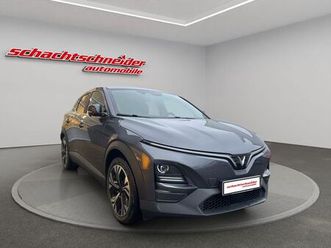 vinfast vf6 plus+acc+hud+leder+panorama