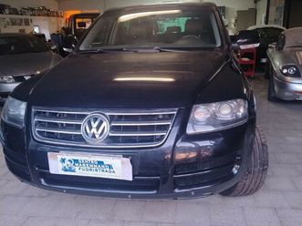 volkswagen tuareg tenuto in box,unico proprietario.