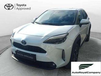 yaris cross 1.5 hybrid 5p. e-cvt awd-i trend