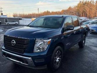2021 nissan titan crew cab sv pickup 4d 5 1/2 ft