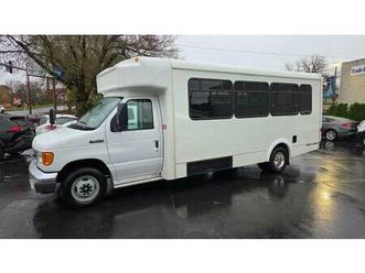2007 ford e450 super duty 20 passenger bus - low miles!