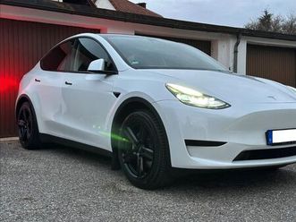 tesla model y (rwd,sr) garantie,8-fach, viel zubehör