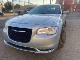 2019 chrysler 300 touring l