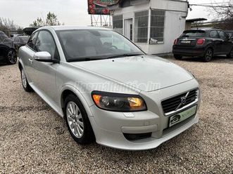 volvo c30 2.4 d [d5] r-design navi.xenon.bőr