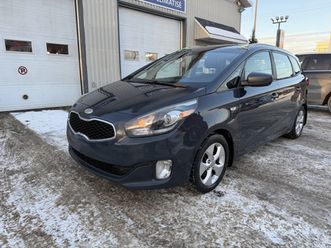 2014 kia rondo lx avec 3e rangée