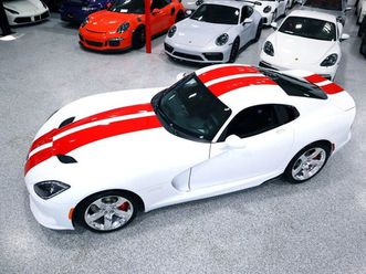 2015 dodge srt viper gt rare viper white...3,465 miles...collectable!