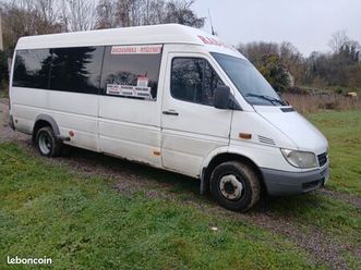 mini bus 6 roues mercedes sprinter 20 places