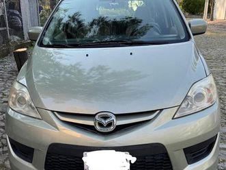 mini van tres filas familiar