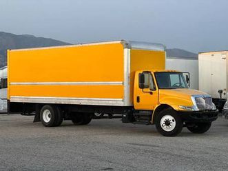 2019 international 4300 box truck 26ft