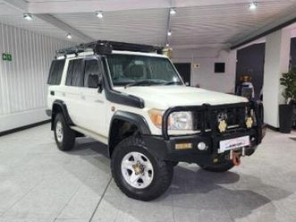 land cruiser 76 4.2d station wagon