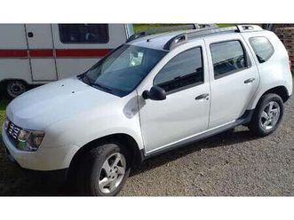 duster sce 115 4x2 laureate, 8fach bereift, ahk