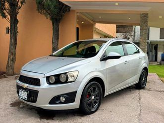 chevrolet sonic 1.6 lt mt