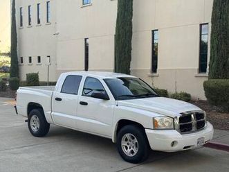 2007 dodge dakota slt 4dr quad cab 4x4 sb bad credit ok !!