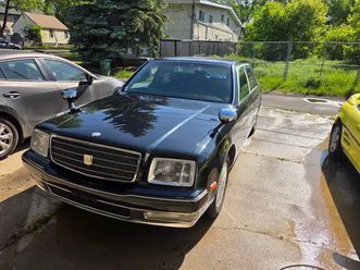 2000 toyota century v12